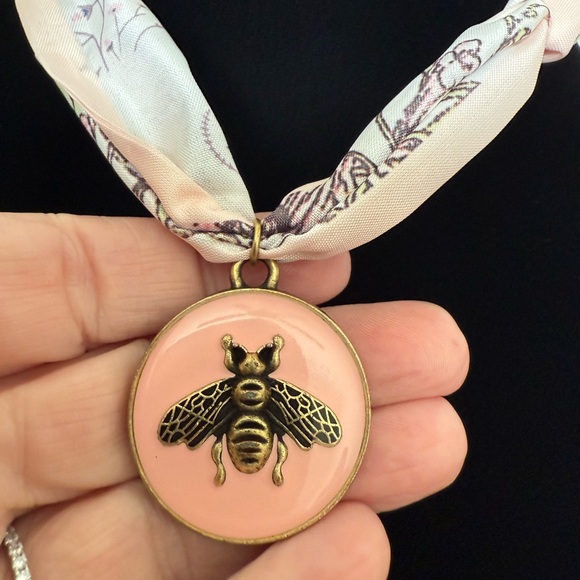 Pink and Gold Bee Pendant Scarf Necklace - Picture 2 of 3